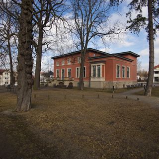 Die Weimarer Medienvilla wird der künftige Sitz der Medienrat-Geschäftsstelle. Foto: Jens Hauspurg Ansicht auf die Weimarer Medienvilla