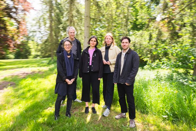 Sigrun Langner, Jan von Brevern, Mara Trübenbach, Elisabeth Peters und Jannik Petry (v.l.n.r.) vom Projekt »Landschaft im Anthropozän«, Foto: Julian Linden Gruppenbild der Projektverantwortlichen vom Projekt »Landschaft im Anthropozän«, von Sigrun Langner, Jan von Brevern, Mara Trübenbach, Elisabeth Peters und Jannik Petry (v.l.n.r.)