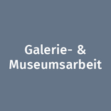 Bereich Galerie- und Museumsarbeit: Eine Position in Galerien oder Museen bietet Dir die Möglichkeit, Kunstwerke zu kuratieren, Ausstellungen zu organisieren, Kunstwerke zu restaurieren oder im Bereich der Kunstvermittlung zu arbeiten.