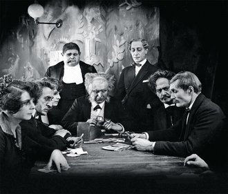 Photos of scenes from Dr. Mabuse (Image rights: Friedrich-Wilhelm-Murnau-Stiftung)