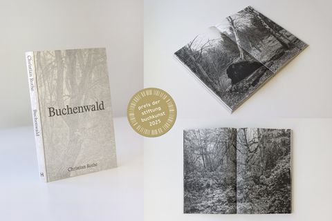 Visuelle Kommunikation (Visual Communication) alumni Christian Rothe has been awarded the »Preis der Stiftung Buchkunst 2025« for his publication »Buchenwald«. © Stiftung Buchkunst, Photos: Carolin Blöink Wir gratulieren zur Auszeichnung der Publikation »Buchenwald – Im Dickicht vom Ettersberg« Abbildung der Publikation