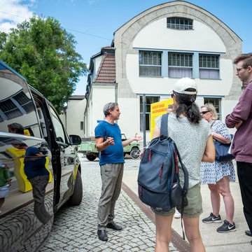 Zur summaery2024 fuhr das Zukunftstaxi erstmalig durch Weimar - nun ist es zurück. Foto: Bauhaus-Universität Weimar, Thomas Müller