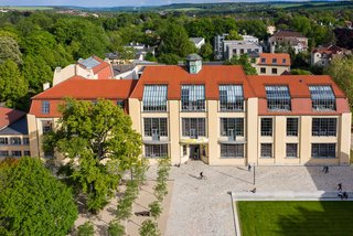 Darstellung des Universitätshauptgebäudes