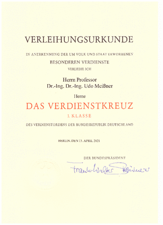 Verleihungsurkunde des Verdienstkreuzes 1. Klasse des Verdienstordens der Bundesrepublik Deutschland